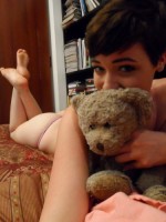 Emma Snow looks amazing naked