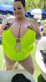 Embracing my big breasts! 🌸